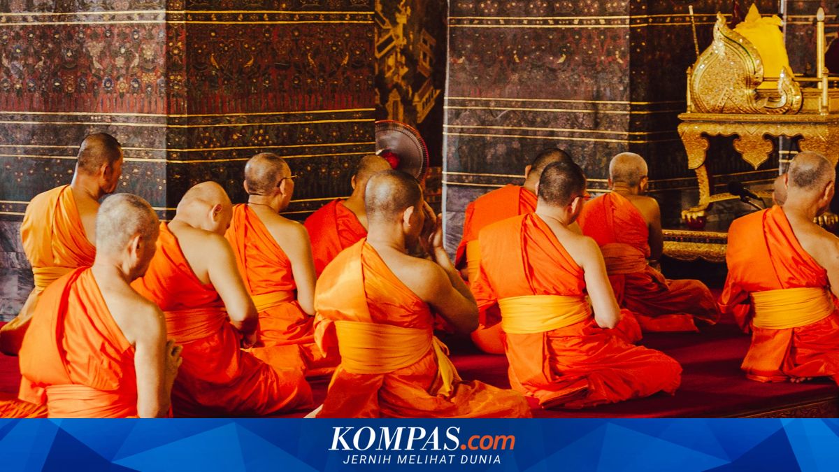 8 Biksu Thailand Tewas Ditabrak Mobil Bak, Sopir Bocah di Bawah Umur
