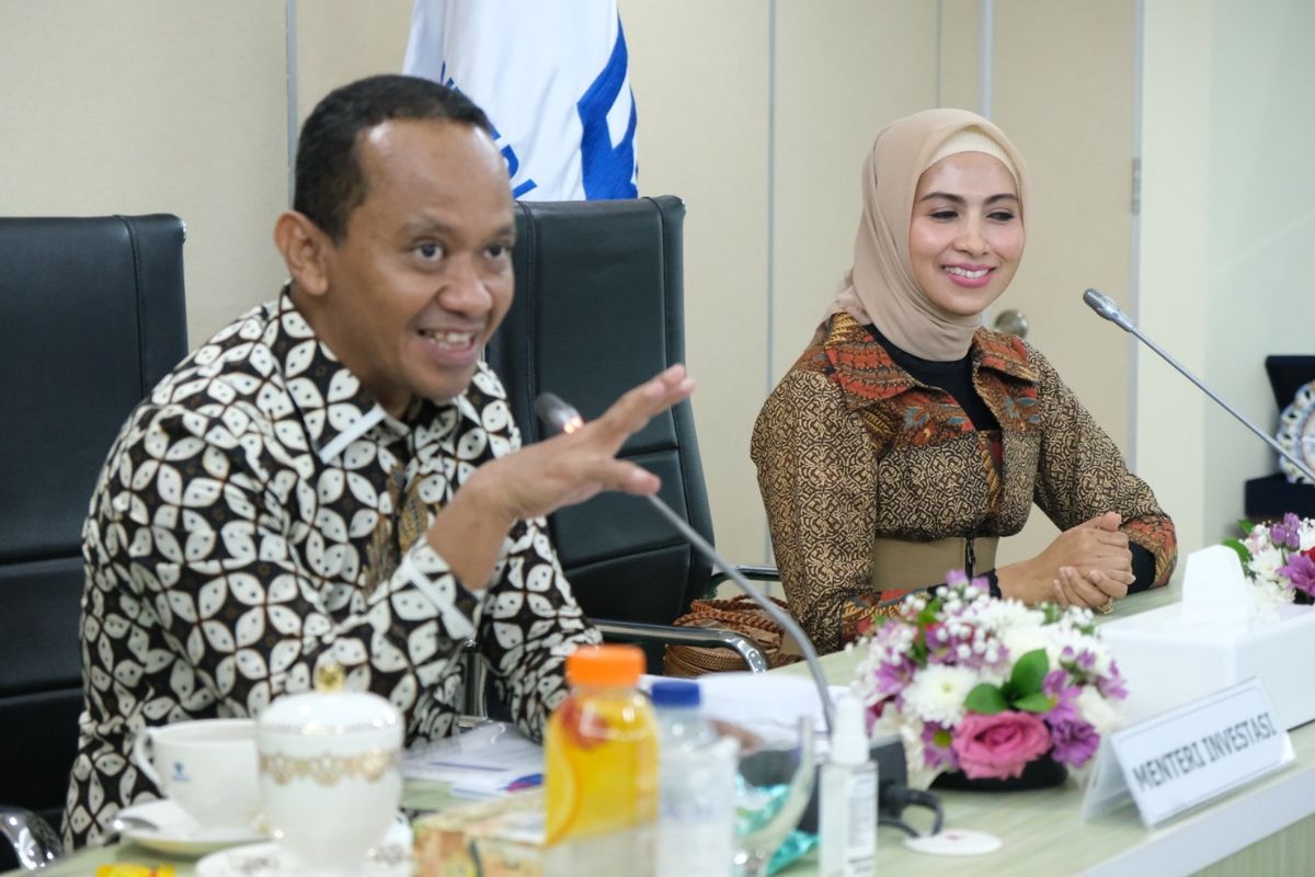 Menteri Investasi/Kepala BKPM Bahlil Lahadalia saat peluncuran Global Chief Executive Officer (CEO) Perhimpunan Pelajar Indonesia (PPI) Dunia, Senin (8/8/2022). Pemerintah cabut 2.065 izin usaha pertambangan. 