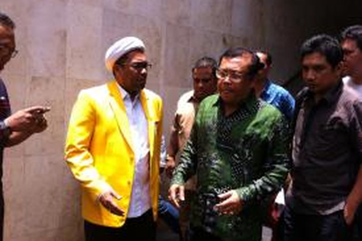 Wasekjen DPP Partai Golkar kubu Abu Rizal Bakrie, Ali Muchtar Ngabalin mendatangi Polda Metro Jaya pada Kamis (12/3/2015).