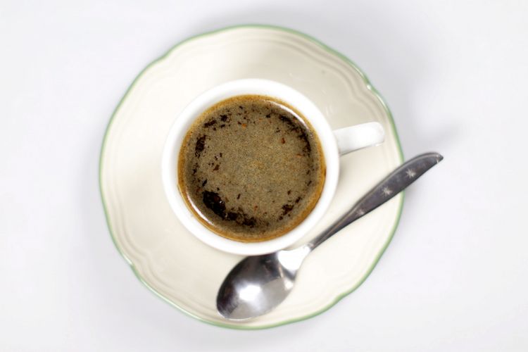 Meminum banyak kopi tanpa gula alias kopi pahit dapat membantu menjaga kesehatan hati.
