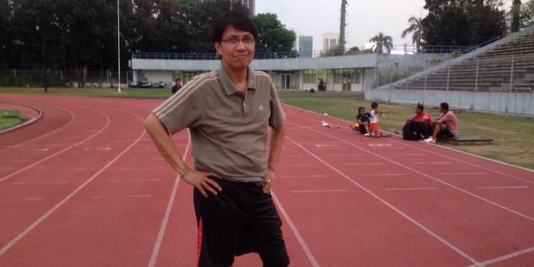 Sekretaris Jenderal PB PASI, Tigor Tanjung, joging di Stadion Madya Gelora Bung Karno, Jakarta, Rabu (29/10/2014).