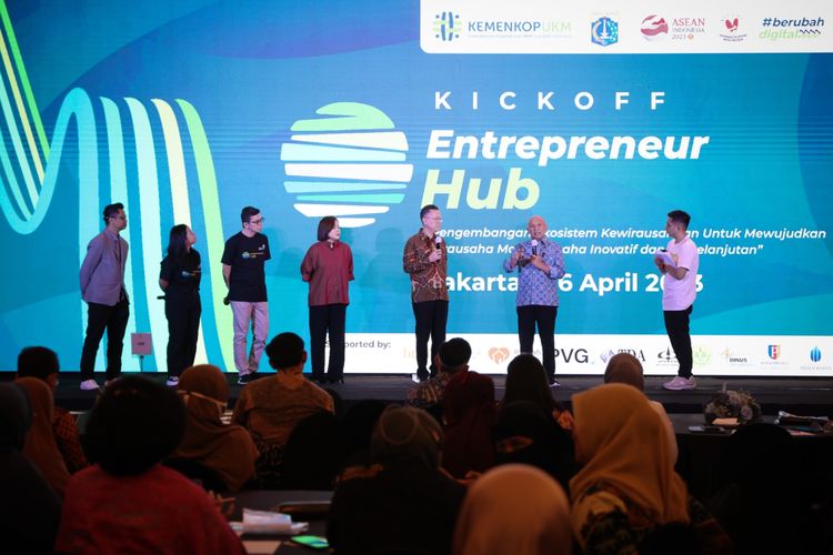 MenterI Koperasi dan Usaha Kecil Menengah (MenKopUKM), Teten Masduki saat acara Kick Off Entrepreneur Hub Jakarta, di Jakarta, Rabu (5/4/2024).