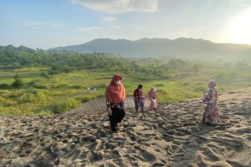 Ribuan Warga Kembali Shalat Id di Gumuk Pasir Parangkusumo 