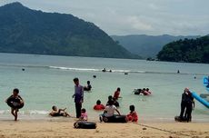 Daya Tarik Pantai Karanggongso Trenggalek, Panorama Pasir Putih dan Lautan Biru