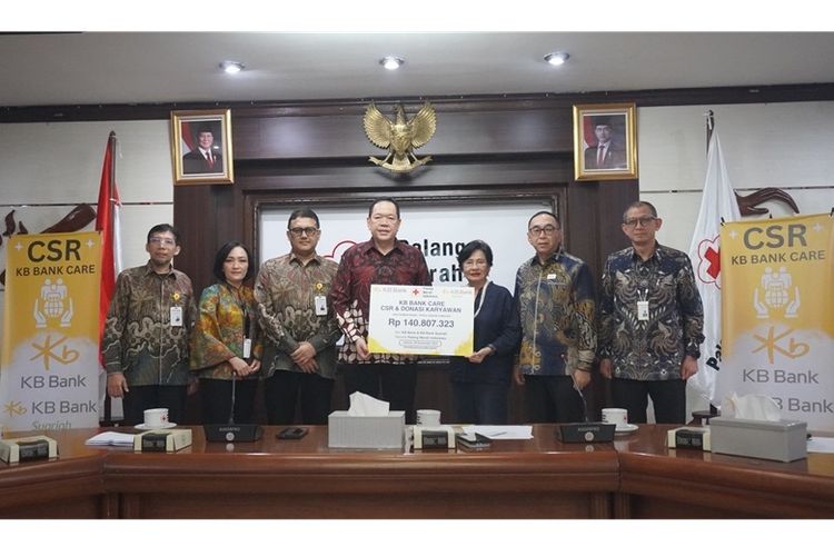 KB Bank dan KB Bank Syariah Salurkan Bantuan Kemanusiaan bagi Warga Terdampak Banjir di Sumatera