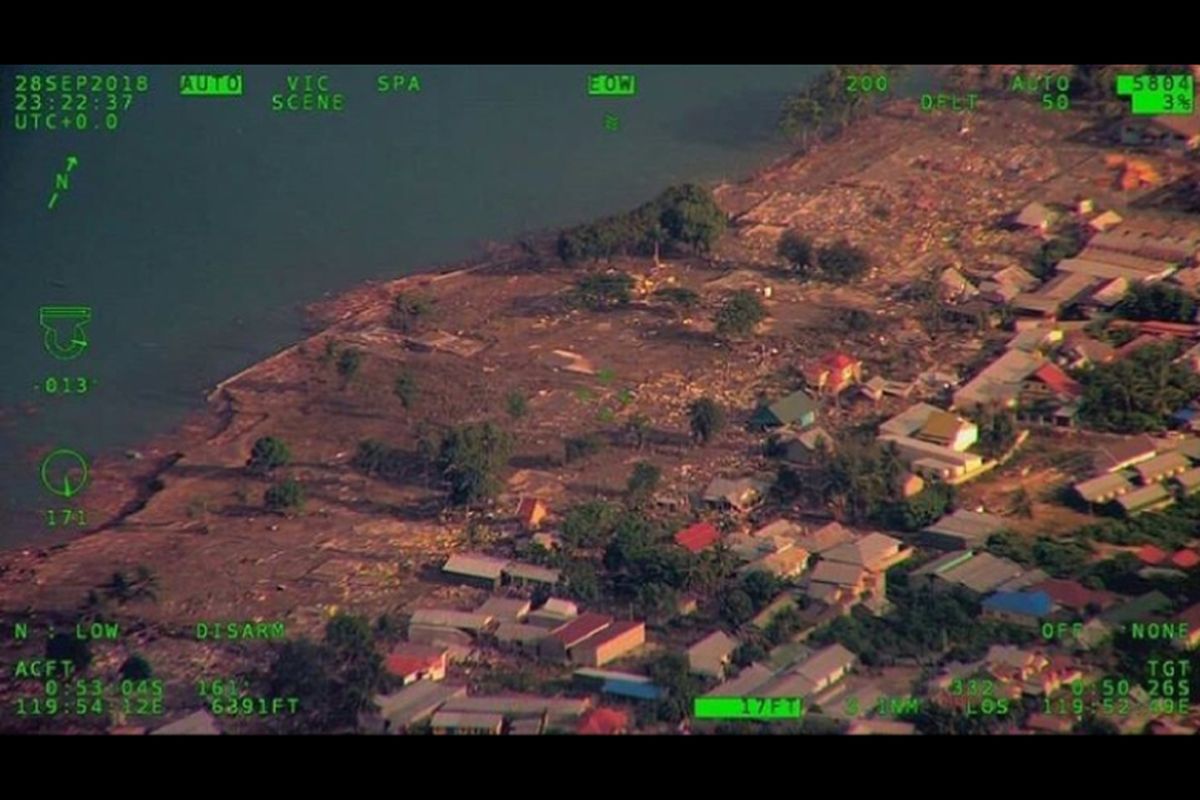 Sebagian wilayah pantai yang dihantam tsunami di Kota Palu, Sulawesi Tengah, Jumat (28/9/2018).