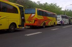 13 Bus Simpatisan dari Jawa Hadiri Munas Partai Golkar