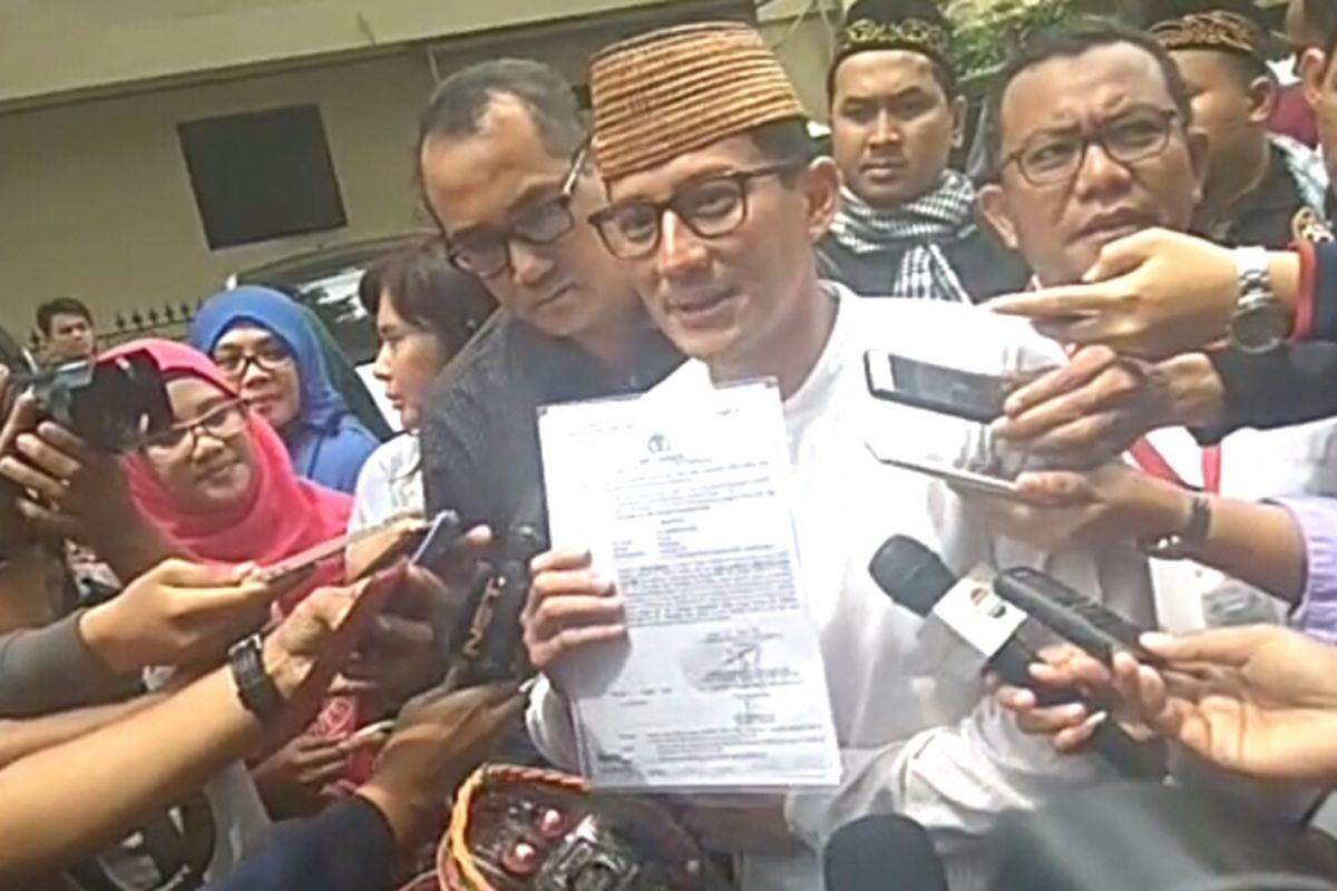 Calon wakil gubernur DKI Jakarta Sandiaga Uno memenuhi panggilan kepolisian, Jumat (31/3/2017).