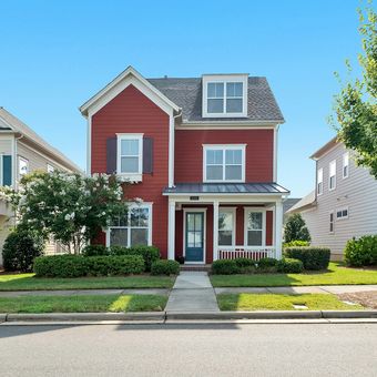 Pemerintah memperpanjang insentif Pertambahan Nilai Ditanggung Pemerintah (PPN DTP) sebesar 100 persen untuk pembelian rumah hingga akhir 2026. Insentif ini berlaku untuk rumah tapak dan satuan rumah susun dengan harga jual maksimal Rp 5 miliar.