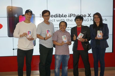 Ini Dia Pemilik Pertama iPhone X Resmi di Indonesia