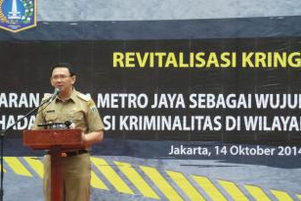 Wakil Gubernur DKI Jakarta Basuki Tjahaja Purnama saat memberikan arahan kepada ribuan personel reserse (intel) Polda Metro Jaya, di Ecovention Park Ancol, Jakarta, Selasa (14/10/2014).