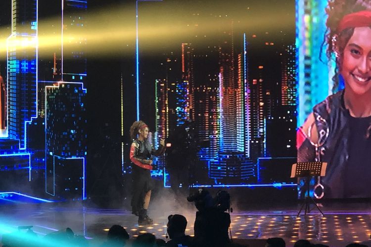 Novia di atas panggung Spektakuler Indonesia Idol X di kawasan MNC Kebon Jeruk, Jakarta Barat, Senin (18/11/2019). 
