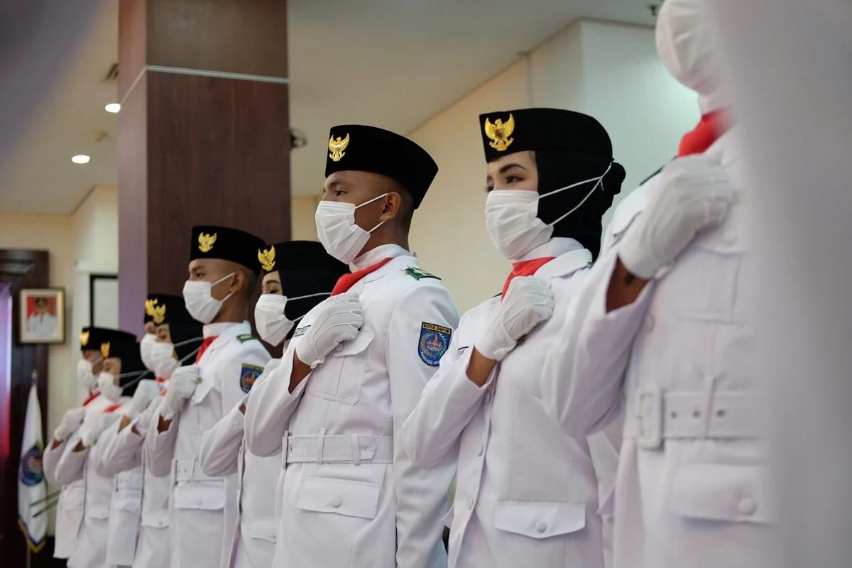 Pemkot Depok mengukuhkan 30 anggota pasukan pengibar bendera pusaka (Paskibraka)  yang akan bertugas dalam upacara memperingati Hari Ulang Tahun ke-77 Republik Indonesia (RI). 