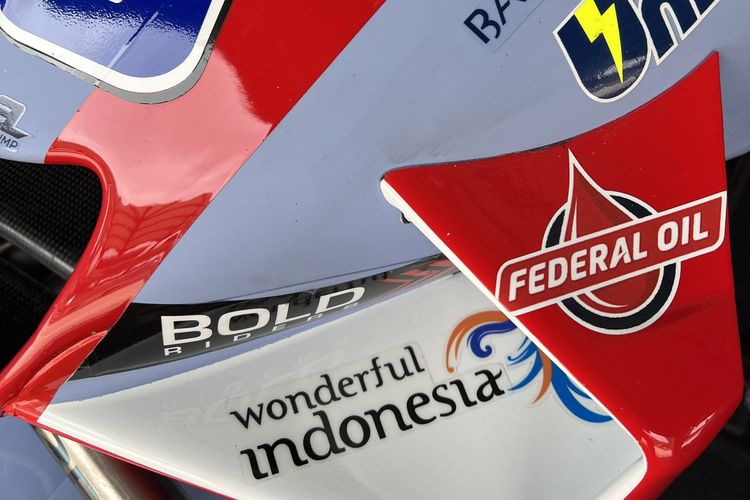 Aero fairing motor Desmosedici besutan tim Gresini Racing yang dihiasi logo Wonderfull Indonesia.