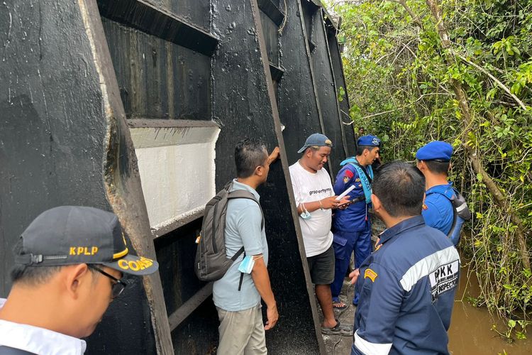 Polisi Ungkap Kronologi 4 ABK TB Samudera Jaya Tewas di Dalam Manhole saat Sandar di Sungai Barito Kalsel, Diduga Hirup Gas Beracun