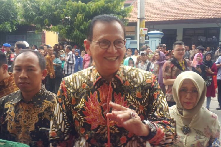 Roy Marten menghadiri pernikahan Kahiyang Ayu dengan Muhammad Bobby Afif Nasution di Gedung Graha Saba Buana, Solo, Jawa Tengah, Rabu (8/11/2017).