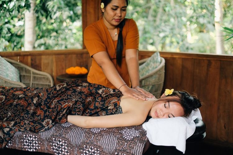 Massage di Kalapa Resort and Yoga Retreat Bali Jadi Alternatif Aktivitas Sabtu Rebahan