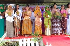 Kontes Putri Durian, dari Penampilan hingga Kemahiran Membelah Durian