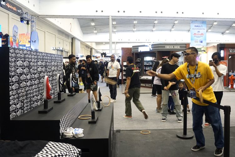 Vans Indonesia hadir kembali dalam acara Jakarta Sneaker Day (JSD) 2023 dengan berbagai kegiatan