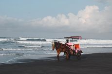 Pantai Parangtritis Masih Jadi Favorit Wisatawan di Bantul Saat Libur Lebaran 2023