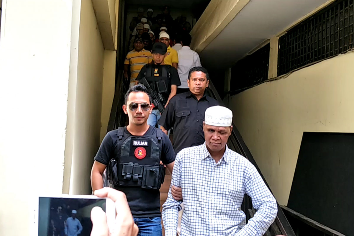 Tersangka kasus penguasaan lahan PT Nila Alam Kalideres,  Hercules bersama anak buah kelompoknya  siap dilimpahkan ke Kejaksaan Negeri Jakarta Barat pada Kamis (27/12/2018).
