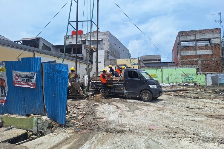 Tolak Pembangunan SUTET di Tanjung Priok, Warga: Bau Solar Bikin Vertigo