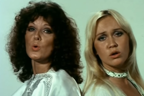 Lirik dan Chord Lagu The Day Before You Came - ABBA