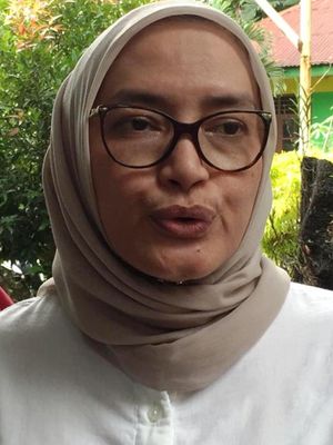 Komisioner KPU RI Evi Novida Ginting Manik yang datang ke Kota Medan dalam rangka meninjau proses rekapitulasi di tingkat kecamatan, Jumat (26/4/2019)