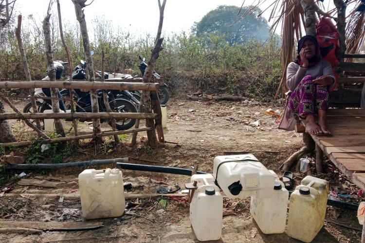Kekeringan di Pulau Kangean Sumenep, Warga Jalan 3 Km dan Antre 24 Jam demi Air Bersih