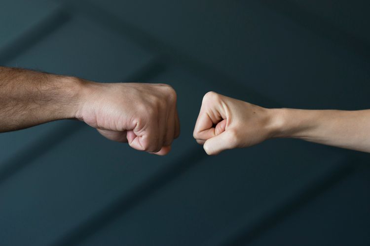 2 Pria Duel Pakai Parang di Solo, 1 Korban Luka Serius