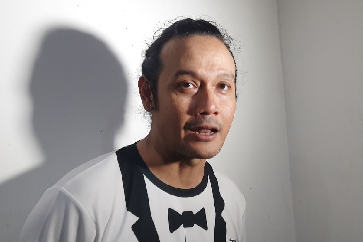 Aktor peran Dwi Sasono disebut-sebut mirip Azumane Asahi dari anime Haikyuu.
