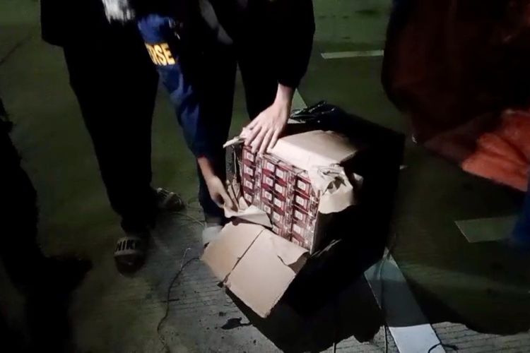 Mengaku Bawa Peralatan Dapur MBG, 4 Orang di Lampung Ternyata Angkut 1,68 Juta Rokok Ilegal