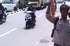 Ingin Bertemu Jokowi, Petani Ini Jalan Kaki dari Yogya ke Jakarta