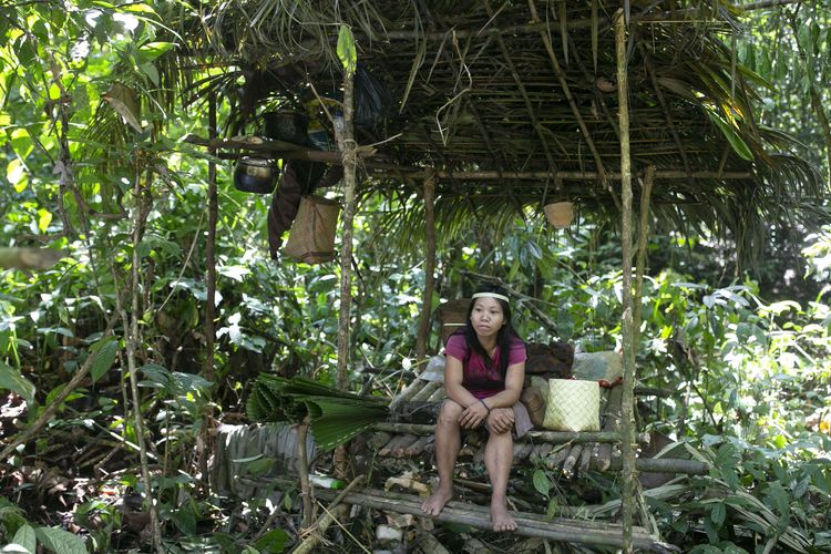 Takulan tinggal di hunian sementara Hutan Benau, Kecamatan Tanjung Palas Timur, Kabupaten Bulungan, Kalimantan Utara, Rabu (31/5/2023). Suku Punan Batu menjadi suku terakhir di Kalimantan yang masih hidup dari berburu dan meramu serta berpindah-pindah tempat tinggal. Pemerintah Kabupaten Bulungan memberikan surat keputusan pengakuan Suku Punan Batu sebagai Masyarakat Hukum Adat.