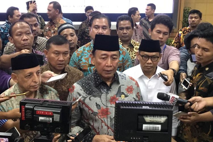 Menteri Koordinator Politik, Hukum, dan Keamanan (Menko Polhukam) Wiranto, di Kantor Kemenko Polhukam, Jakarta Pusat, Jumat (9/11/2018).   