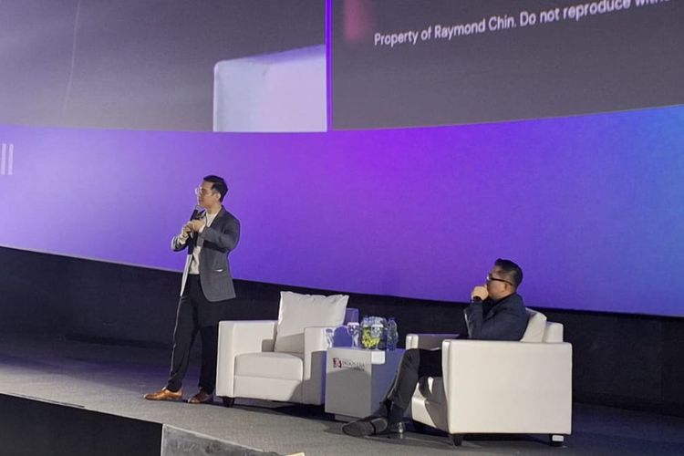 Investor sekaligus Founder of Sevenpreneur Raymond Chin dalam Indonesia Knowledge Forum 2025, Selasa (28/10/2025).