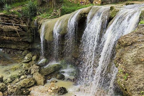 Jogja Juga Punya Air Terjun Tepi Laut!