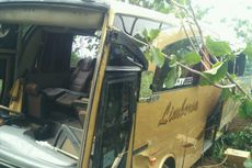 Bus Rombongan Wisatawan Asal Palembang Masuk Jurang di Bantul 