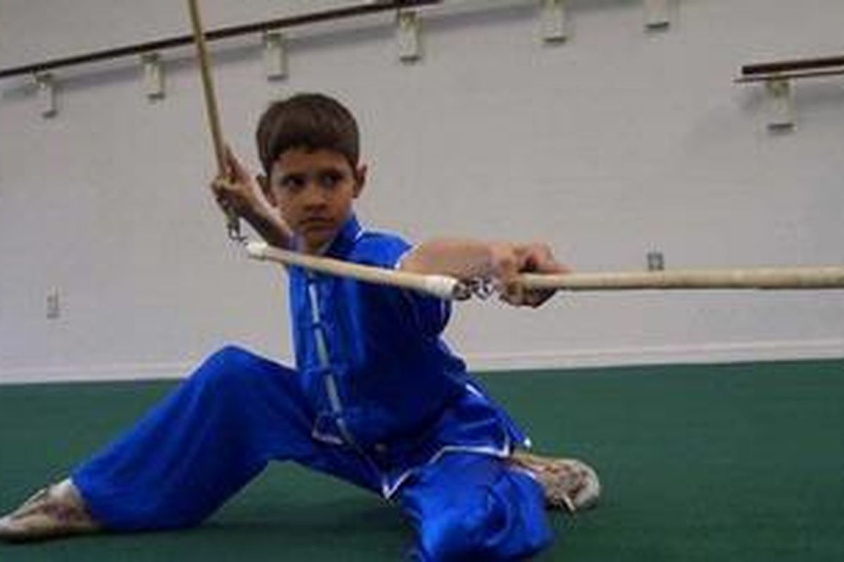 Atlet wushu cilik, ilustrasi