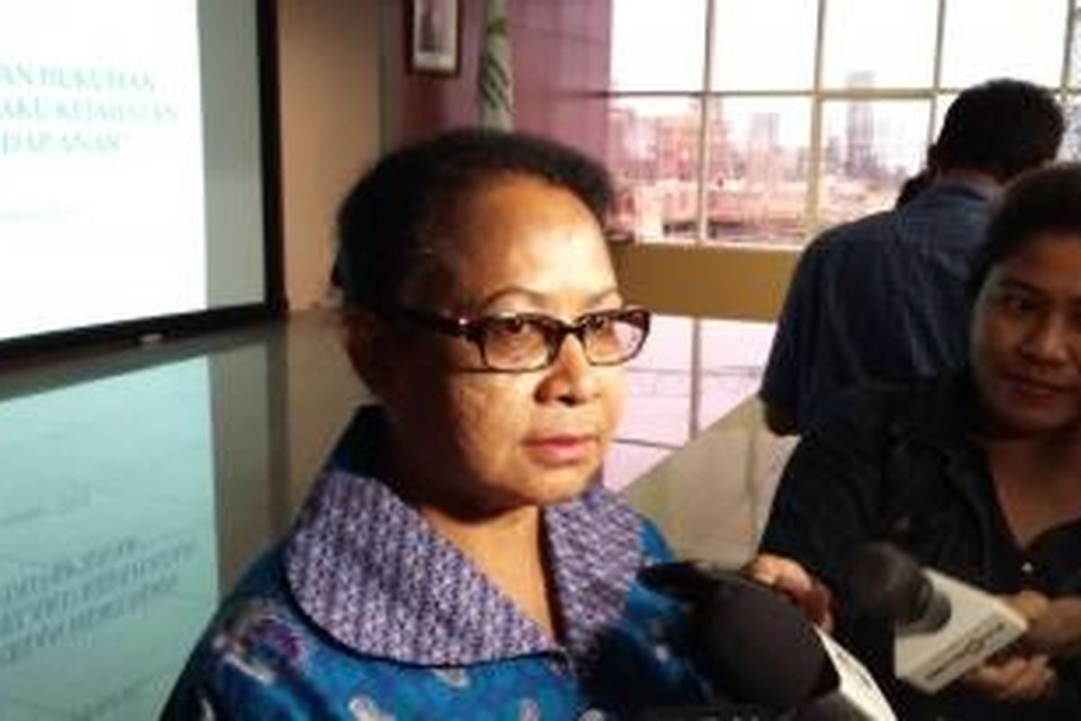 Menteri Pemberdayaan Perempuan dan Perlindungan Anak Yohana Susana Yembise di Kantor Kementerian PP dan PA, Jakarta Pusat, Senin (2/11/2015).