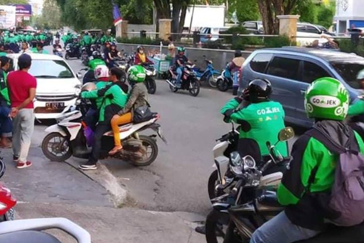 Komunitas Ojol Mau Surati Prabowo, Resah Rumor Grab Akuisisi GoTo