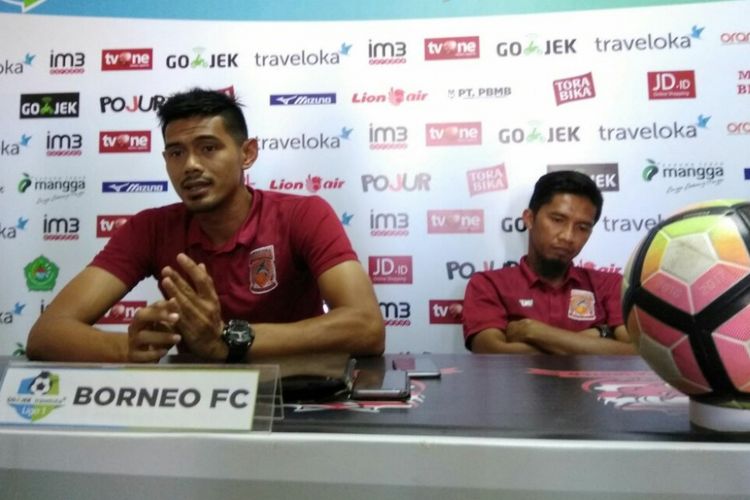 Pemain Pusamania Borneo FC Firdaus Ramadhan yakin timnya bisa dapat poin di Madura sebagai motivasi kepada pelatih Iwan Setiawan yang sedang sakit.