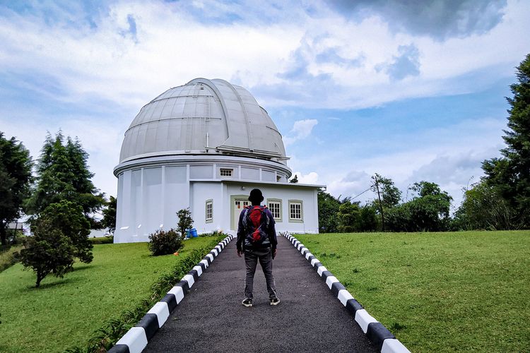 Gedung Observatorium Bosscha tepat berusia 100 tahun pada Januari 2023.