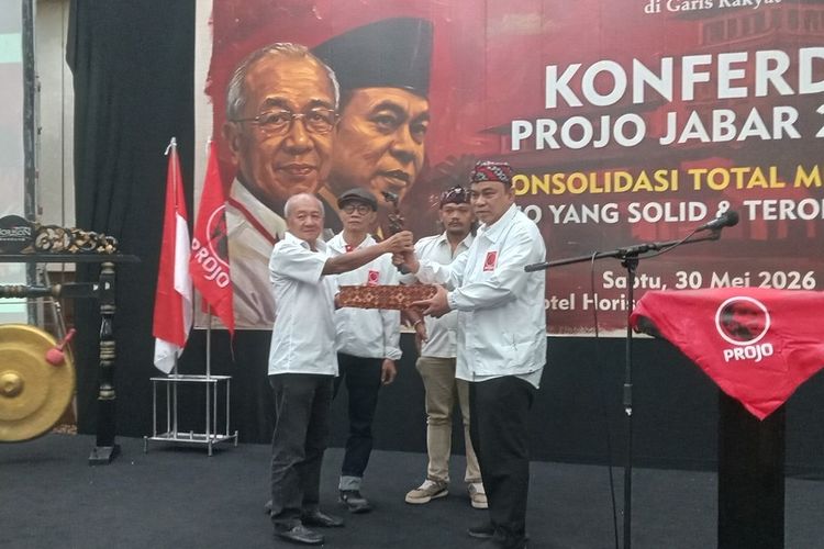 Projo Ungkap Alasan Jokowi Keliling Daerah: Ingin Sapa dan Dengar Rakyat