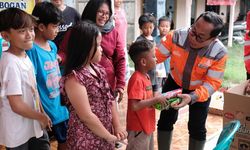 SIG Bersama Semen Gresik Bantu Sembako dan Kebutuhan Korban Banjir