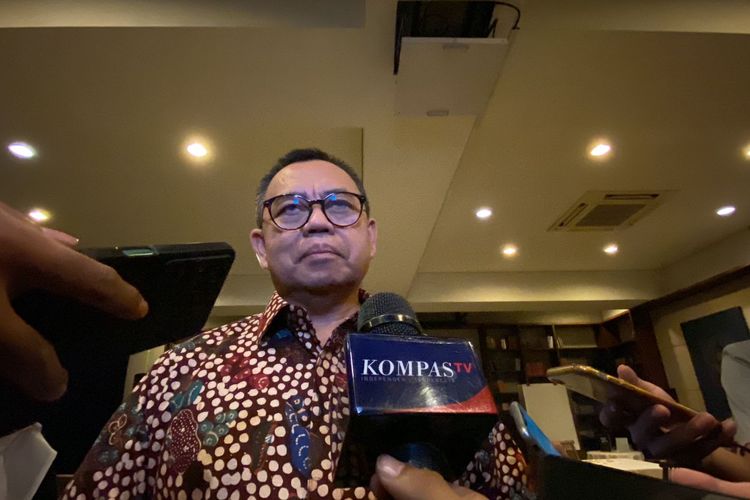 Co-Captain Tim Nasional Anies Baswedan-Muhaimin Iskandar, Sudirman Said saat ditemui di Teater Salihara, Pasar Minggu, Jakarta Selatan, Kamis (30/11/2023). 