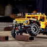 Lego Ciptakan Mainan Jeep Wrangler yang Gagah...