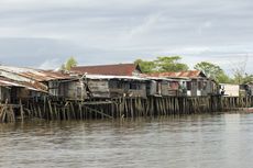 Sentuhan Kasih untuk Orang Agats yang Makin Terpinggirkan