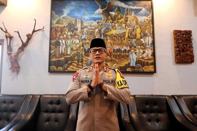 #---Kapolres Trenggalek setelah menyampaikan imbauan kepada masyarakat di ruang kerjanya, Senin (03/03/2025)---#