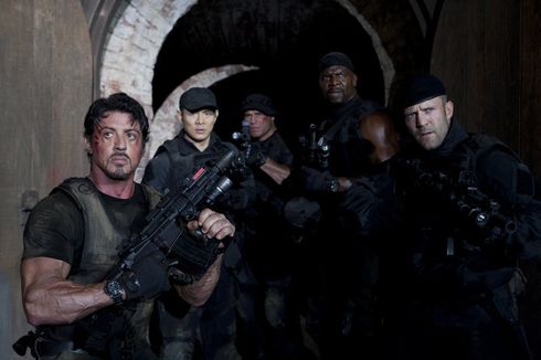 Sinopsis The Expendables 2, Misi Berbahaya Para Tentara Bayaran di Albania